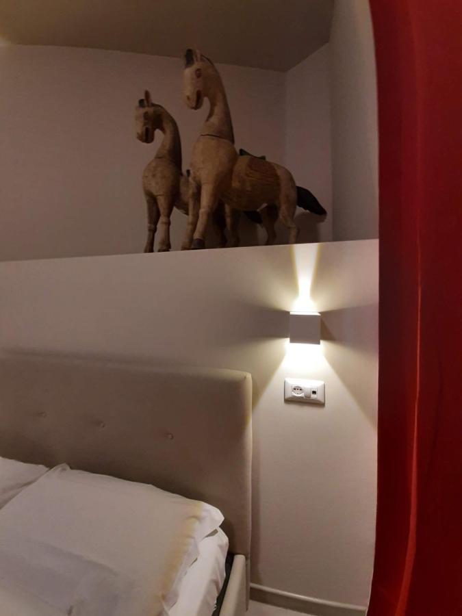 Hotel & Ristorante L'Angoletto In Selci Selci  Exteriör bild